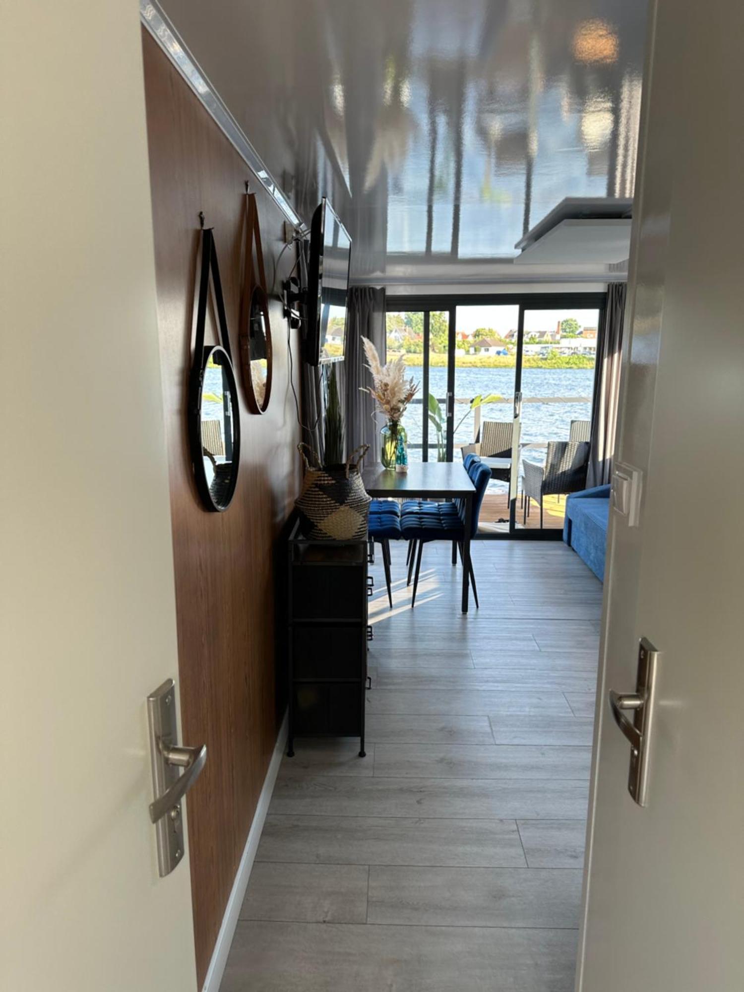Apartamento Premium Hausboot Trave Traum Lubeca Exterior foto