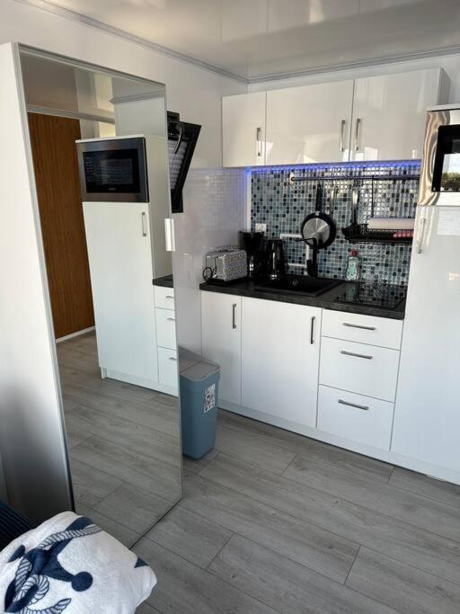 Apartamento Premium Hausboot Trave Traum Lubeca Exterior foto